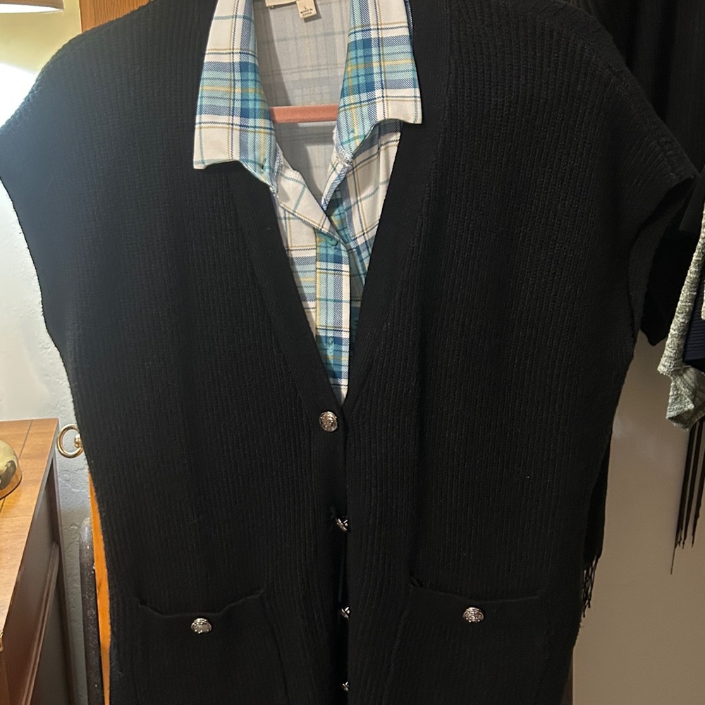 Tahari Black Knit Sweater vest